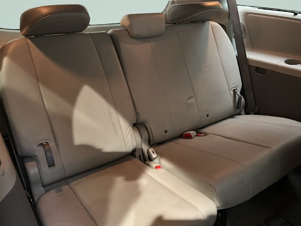 Used 2011 Toyota Sienna Limited AWD/4WD image 23