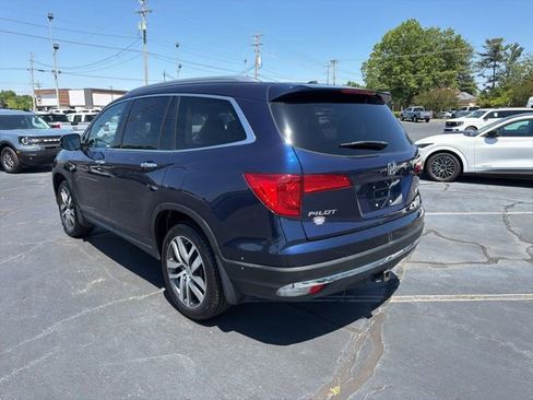 Used 2018 Honda Pilot Touring image 5