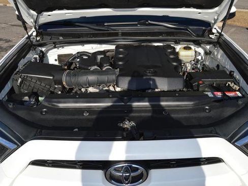 Used 2016 Toyota 4Runner 4WD image 33