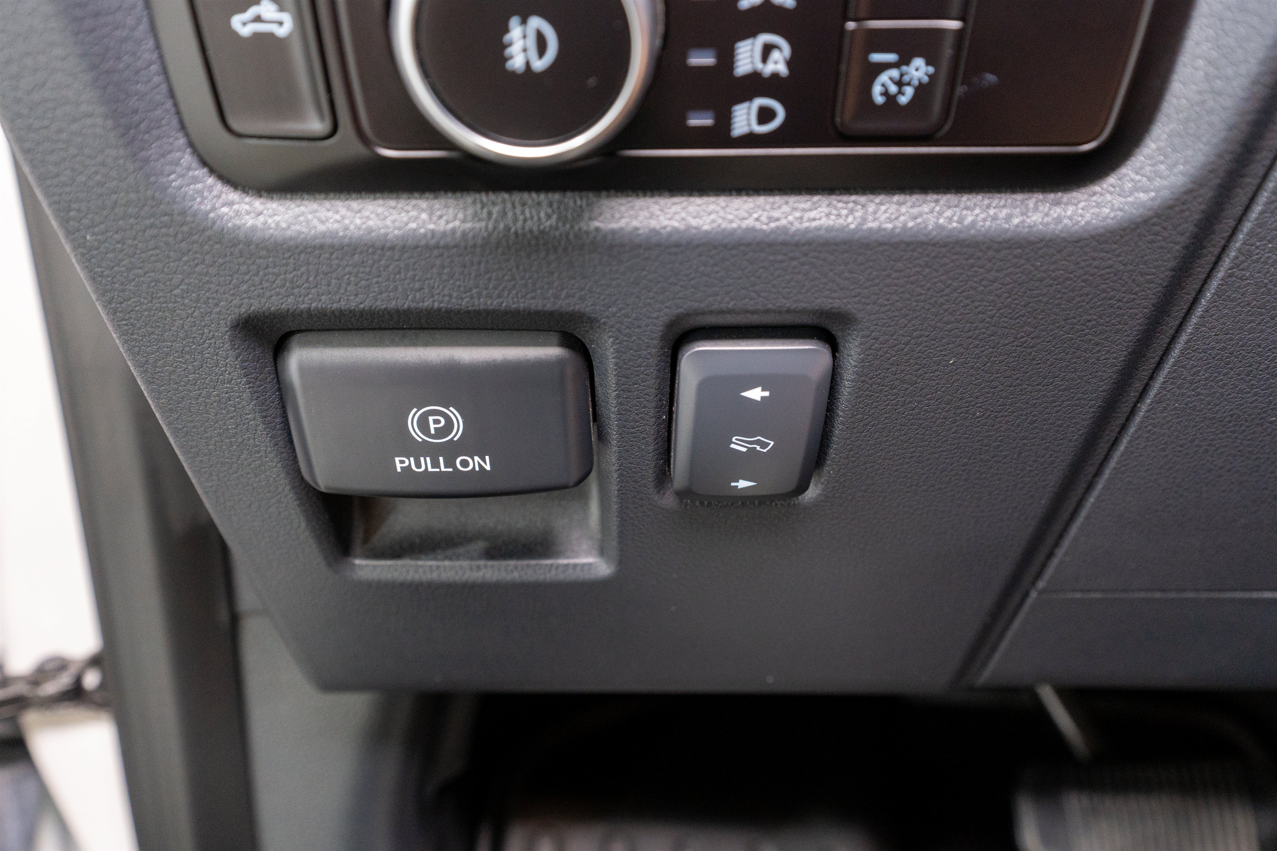 Used 2023 Ford F150 Platinum AWD/4WD image 40