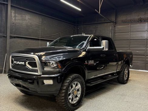 Used 2018 RAM 2500 Limited AWD/4WD image 2