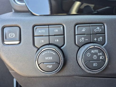 Used 2026 Chevrolet Silverado 1500 LT Trail Boss w/ LT Trail Boss Premium Package image 43