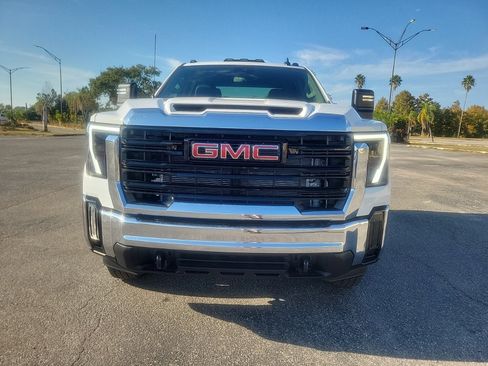 New 2026 GMC Sierra 3500 Pro w/ Convenience Package image 3