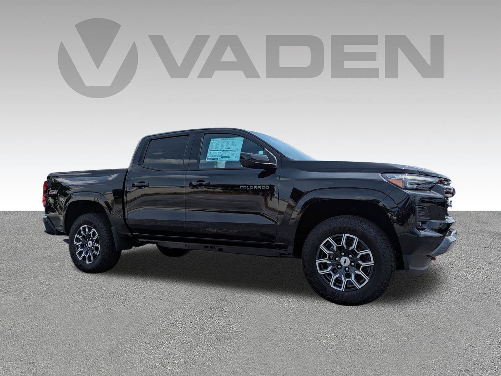 New 2026 Chevrolet Colorado Z71 w/ Technology Package AWD/4WD image 3