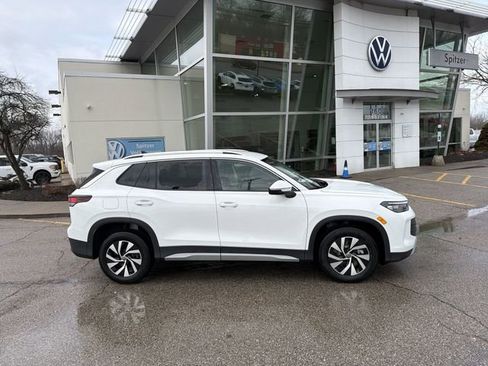 New 2026 Volkswagen Tiguan S image 10