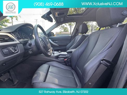 Used 2018 BMW 320i xDrive Sedan AWD/4WD image 8
