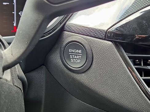 Used 2025 Ford Escape ST-Line FWD image 30