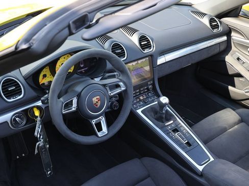 Certified 2024 Porsche 718 Boxster GTS RWD image 4