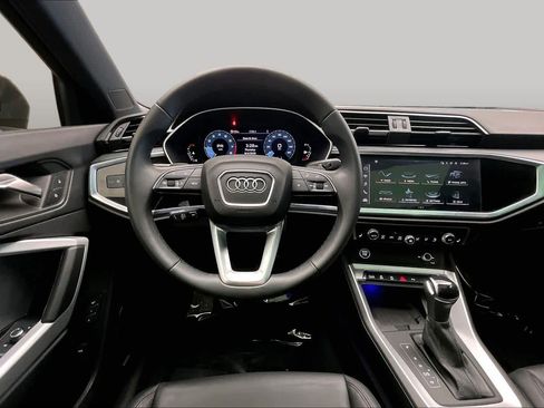 Certified 2025 Audi Q3 2.0T Premium Plus w/ Premium Plus Package AWD/4WD image 6