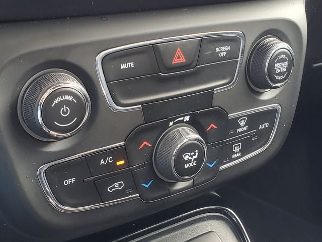 Used 2020 Jeep Compass Limited FWD image 20