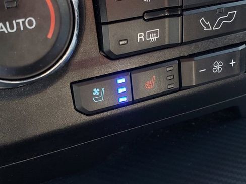 Used 2020 Ford F150 Lariat image 22