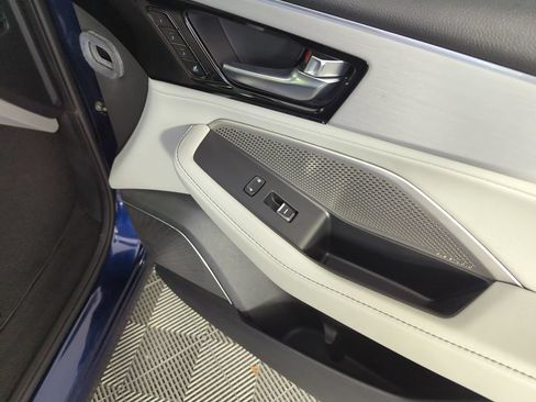 Used 2024 Acura MDX FWD w/ Technology Package image 38