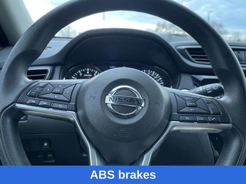 Used 2018 Nissan Rogue SV image 12