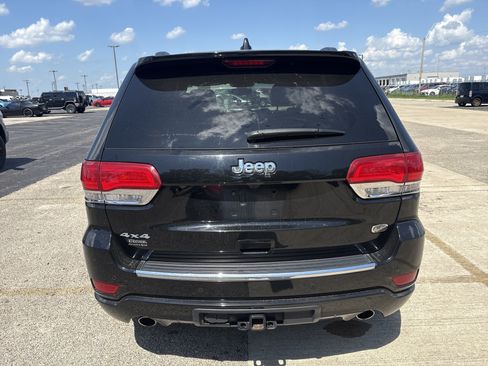 Used 2019 Jeep Grand Cherokee Overland AWD/4WD image 4