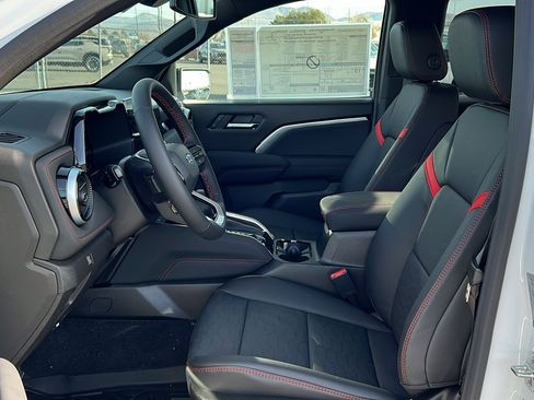 New 2026 Chevrolet Colorado Z71 image 32