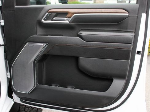 Used 2024 Chevrolet Silverado 3500 High Country w/ High Country Premium Package AWD/4WD image 46