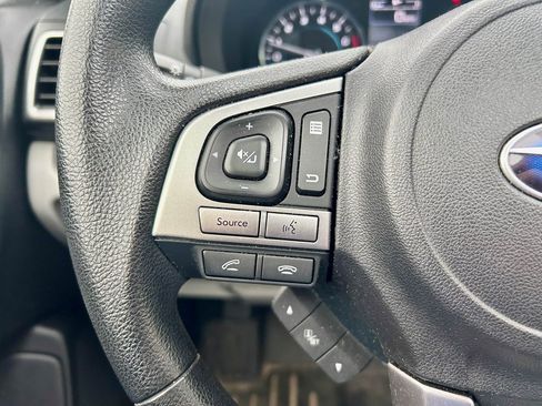 Used 2017 Subaru Forester 2.5i Premium image 24