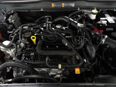 Used 2020 Ford Fusion SE FWD image 16