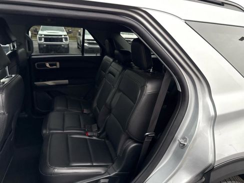 Used 2023 Ford Explorer XLT w/ Equipment Group 202A image 20