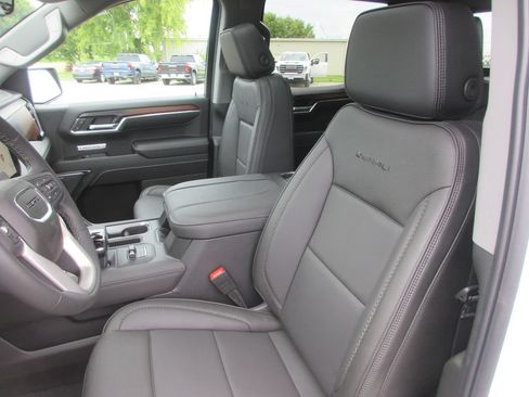 New 2026 GMC Sierra 1500 Denali w/ Denali Reserve Package AWD/4WD image 12