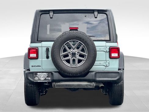 Used 2024 Jeep Wrangler Unlimited Sport AWD/4WD image 6