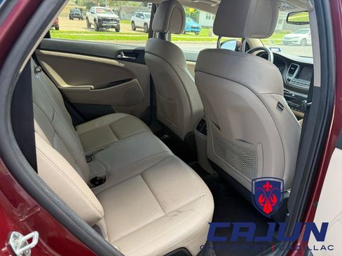 Used 2016 Hyundai Tucson Limited w/ Option Group 03 FWD image 10