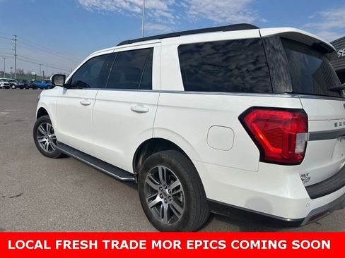 Used 2022 Ford Expedition XLT image 18