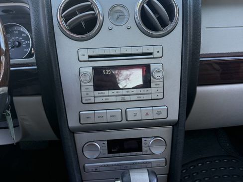 Used 2008 Lincoln MKZ image 13