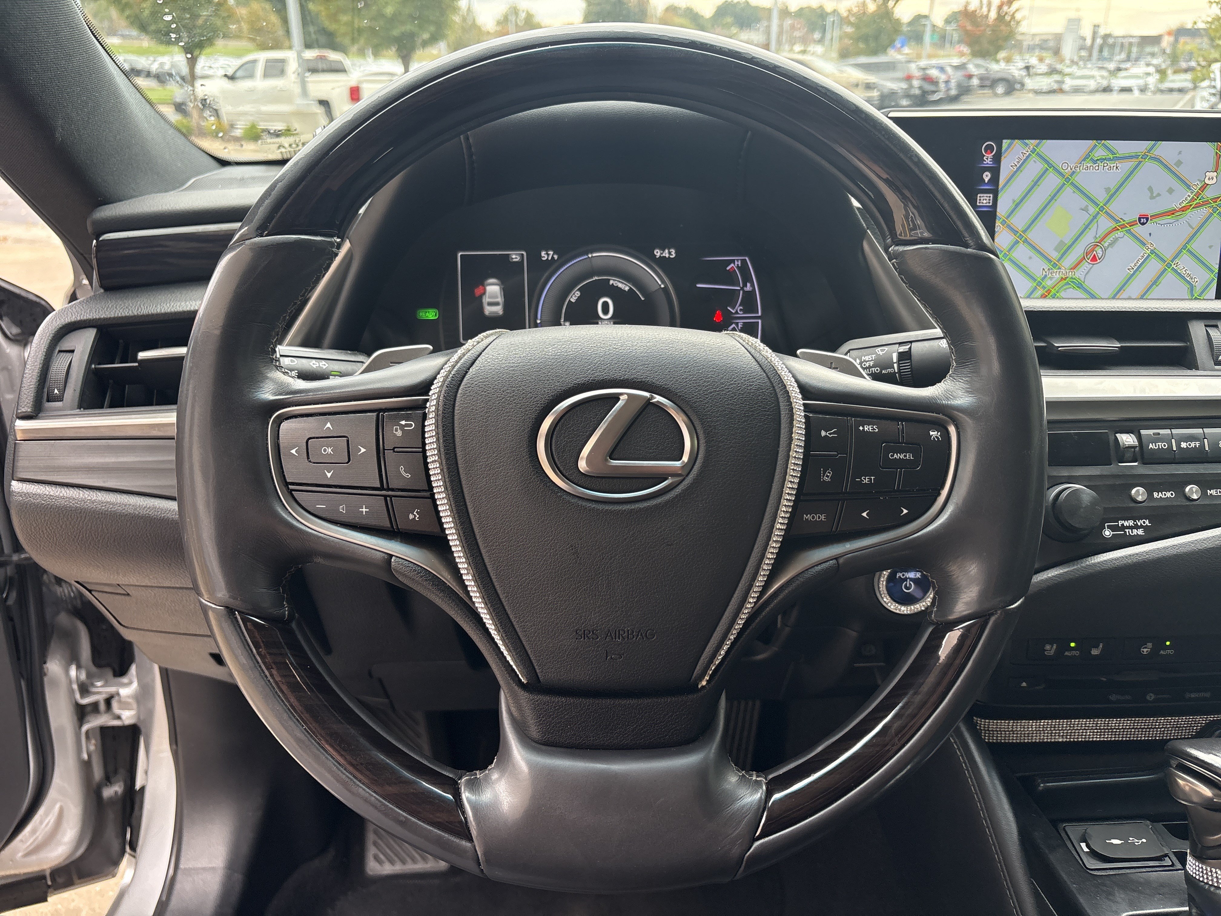 Used 2019 Lexus ES 300h w/ Premium Package FWD image 18