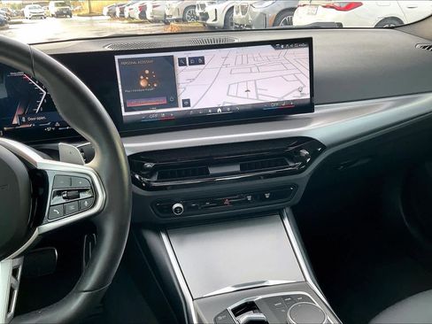 Used 2025 BMW 330i xDrive Sedan image 9