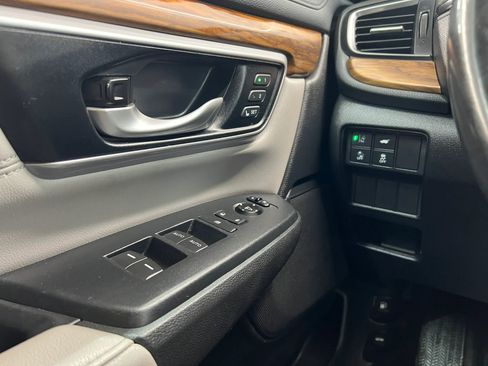 Used 2019 Honda CR-V Touring image 17