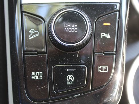 Used 2024 Kia Sportage EX image 34