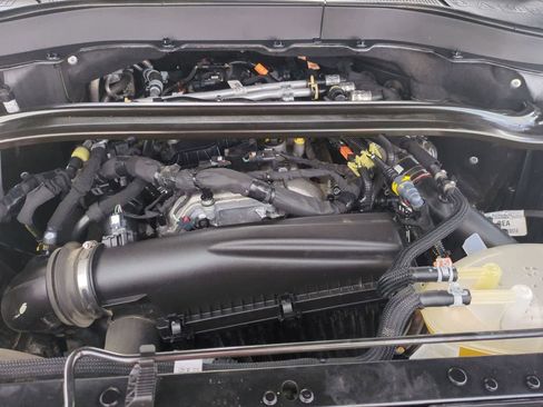 Used 2025 Ford Explorer ST-Line AWD/4WD image 29