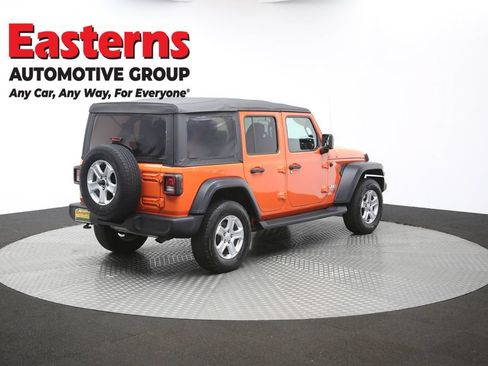 Used 2018 Jeep Wrangler Unlimited Sport S AWD/4WD image 39