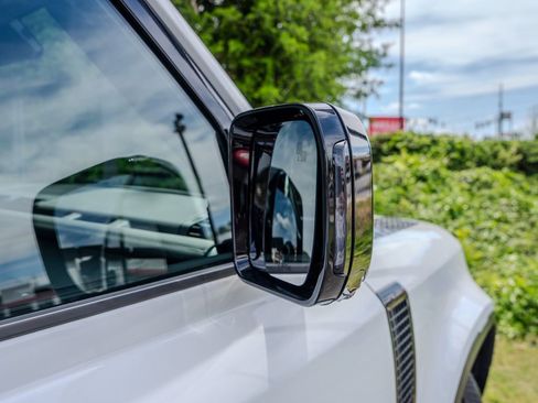 Used 2025 Land Rover Defender 110 S AWD/4WD image 29