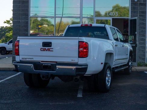 Used 2017 GMC Sierra 3500 SLT w/ Duramax Plus Package AWD/4WD image 3