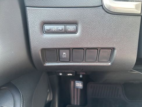 Used 2018 Nissan Murano SV image 15