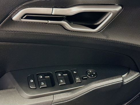 Used 2025 Kia Sportage LX image 15