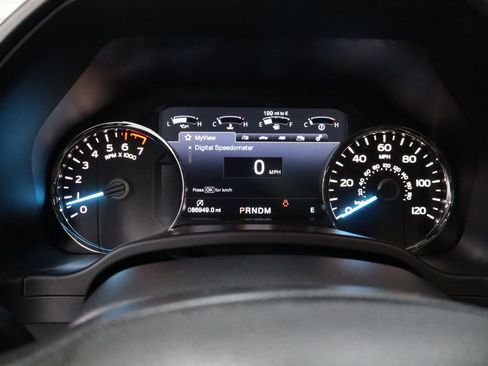 Used 2018 Ford F150 Platinum w/ Equipment Group 701A Luxury image 15