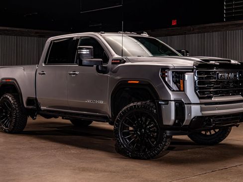 Used 2026 GMC Sierra 3500 AT4 w/ AT4 Premium Plus Package AWD/4WD image 1
