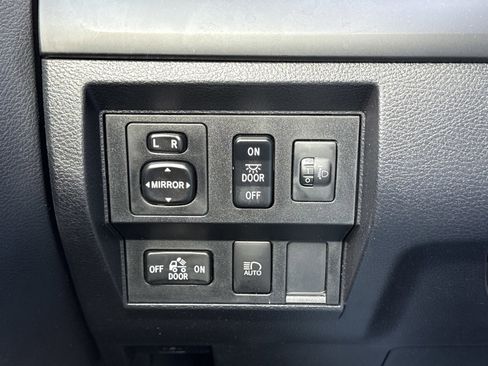 Used 2021 Toyota Tundra SR image 16