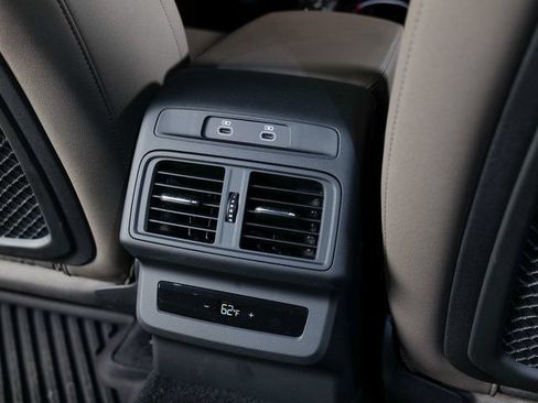 Used 2025 Audi Q5 Premium Plus AWD/4WD image 21
