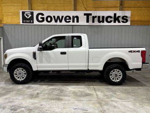 Used 2019 Ford F250 XL w/ STX Appearance Package AWD/4WD image 2