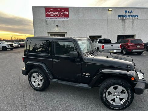 Used 2012 Jeep Wrangler Sahara w/ Dual Top Group image 14