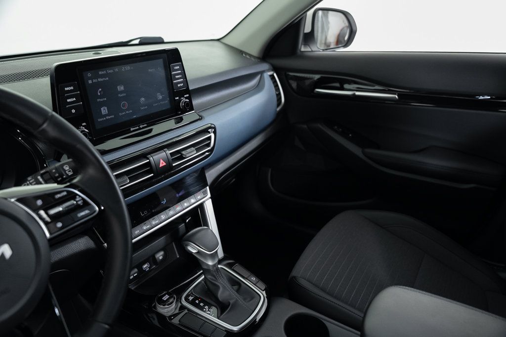 Used 2023 Kia Seltos S FWD image 25