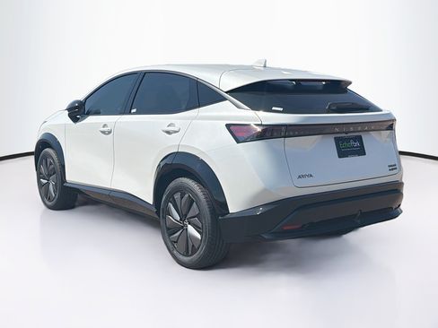 Used 2024 Nissan Ariya AWD image 5