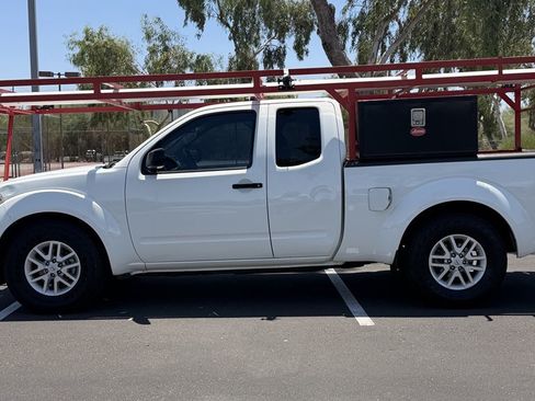Used 2019 Nissan Frontier SV w/ Value Truck Package RWD image 4