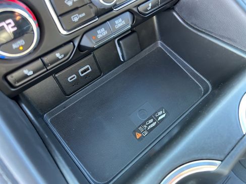 Used 2023 Chevrolet Suburban LT image 48