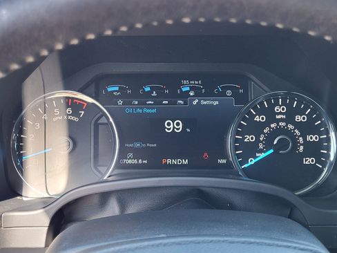 Certified 2019 Ford F150 Lariat w/ Equipment Group 502A Luxury image 30