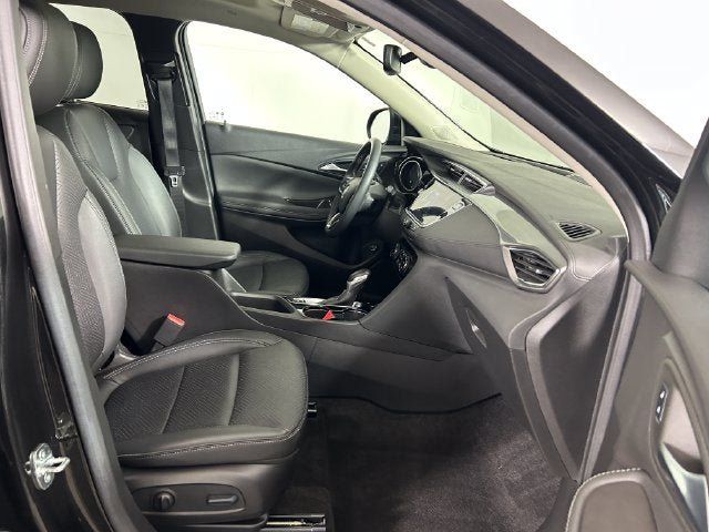 Used 2023 Buick Encore GX Essence w/ Experience Buick Package FWD image 27